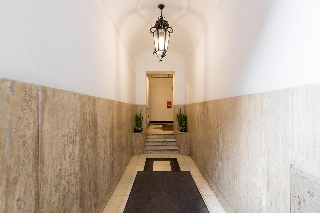 Casa Vacanze Colosseum By Alice Rome Exterior photo