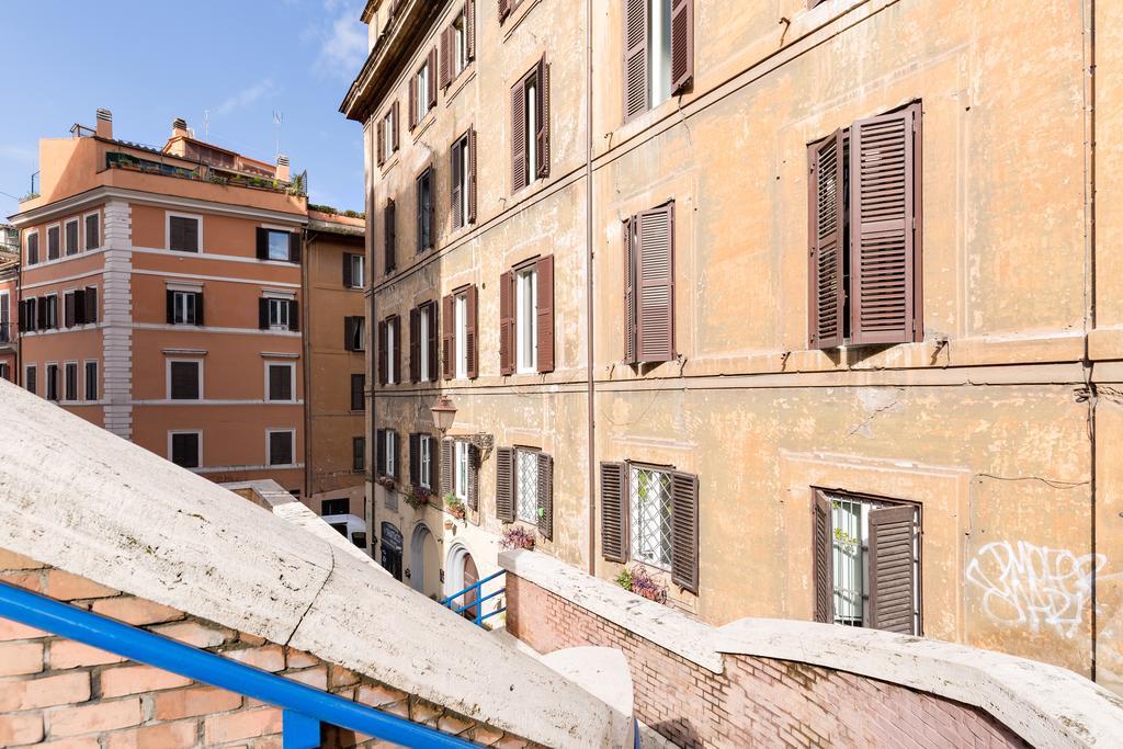 Casa Vacanze Colosseum By Alice Rome Exterior photo